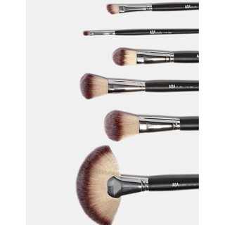 SET CỌ 12 CÂY AOA 12-PIECE AM BRUSH SET