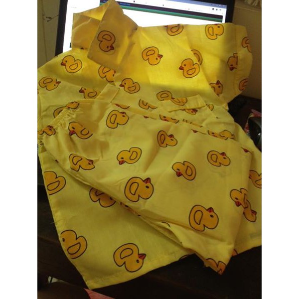 Bộ vịt vàng cho bé