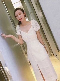 VÁY TRẮNG CỔ CHỮ V, XẺ TÀ. ORDER