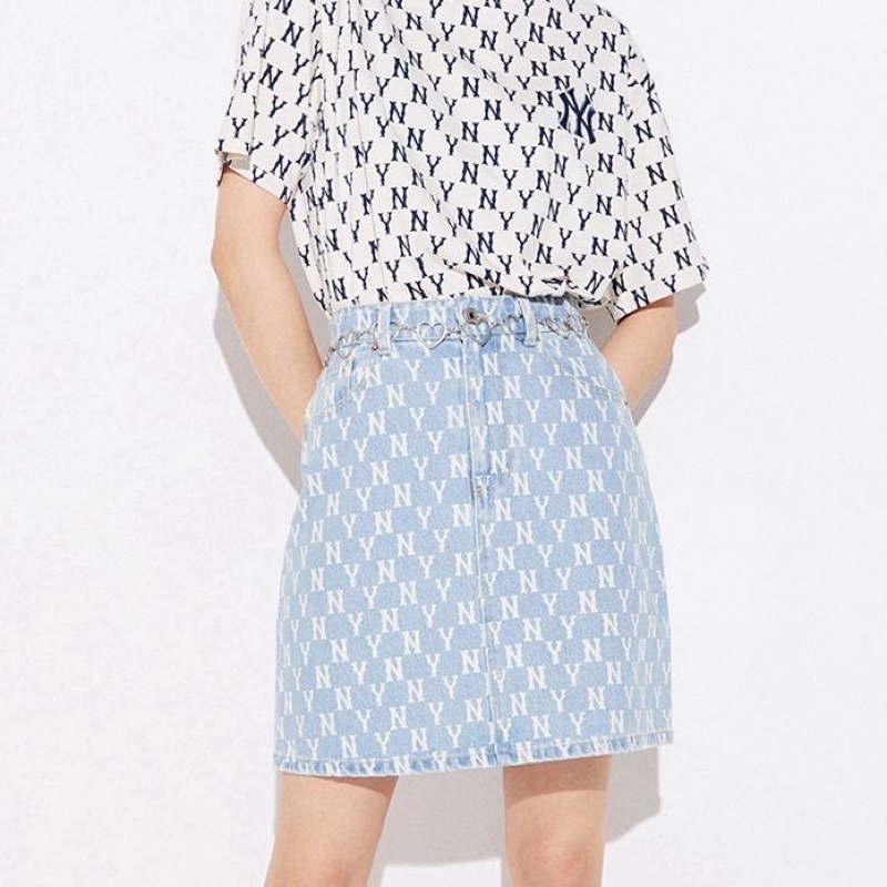 CHÂN VÁY JEAN CHỮ A DENIM M.L.B - NY