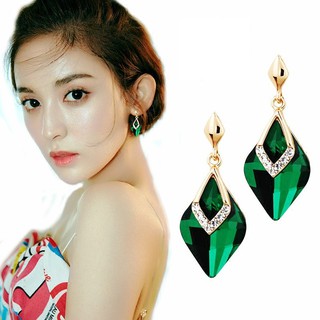 Bông tai hợp kim xi mạ bạc 925 đính đá có ba màu xanh lá, xanh dương, đỏ