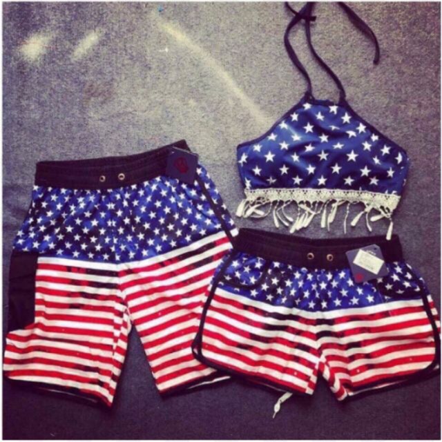 Quần cặp đi biển( kèm áo)