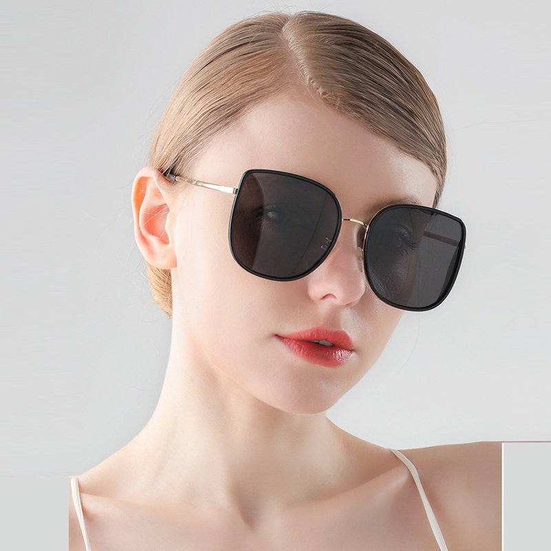 Mới Kính Mát Chống Tia UV400 Tròng Lớn Màu Gradient Thời Trang Cho Nữ