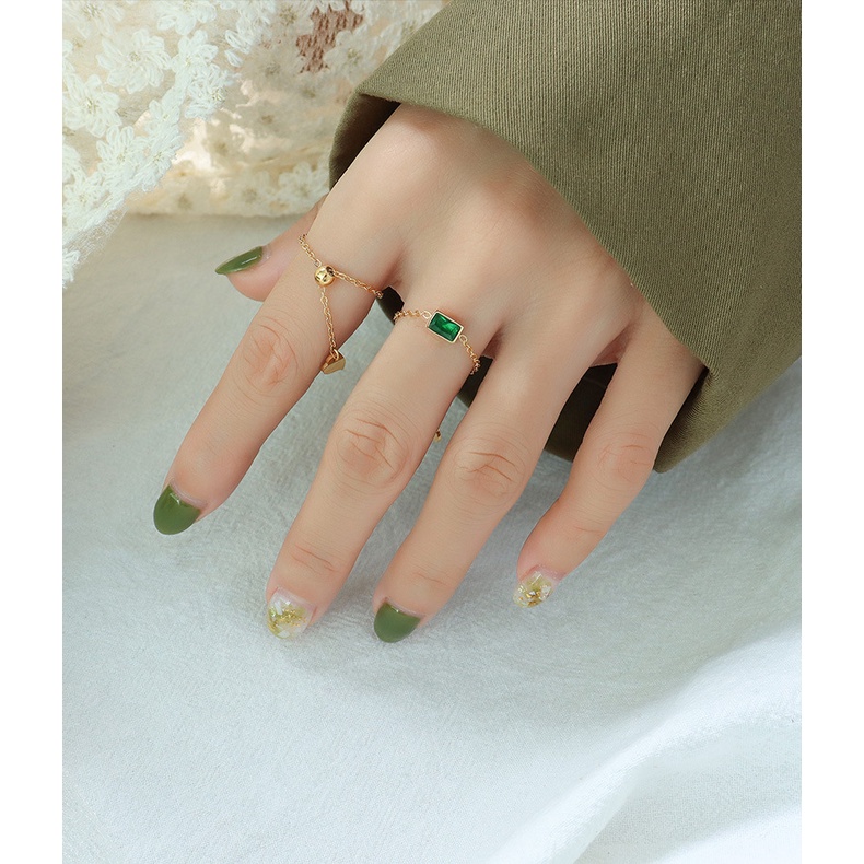 Nhẫn Thép Titan Mạ Vàng 18k Đính Đá Zircon Sang Trọng Phong Cách Hàn Quốc Cho Nữ