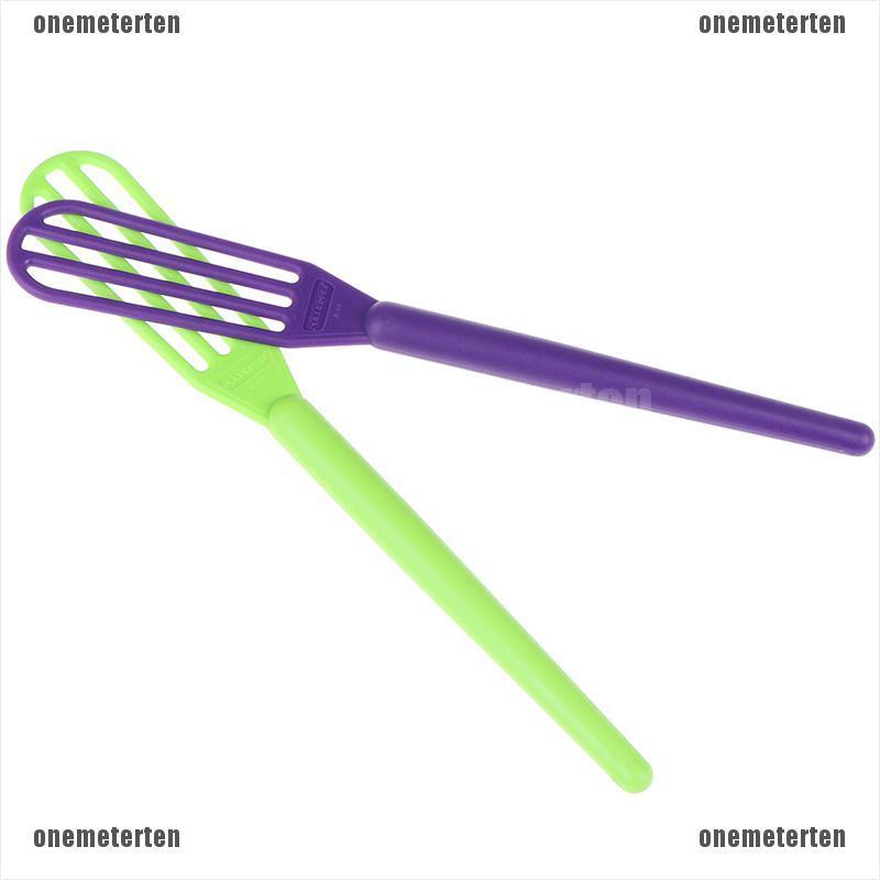 1 cây khuấy thuốc nhuộm tóc