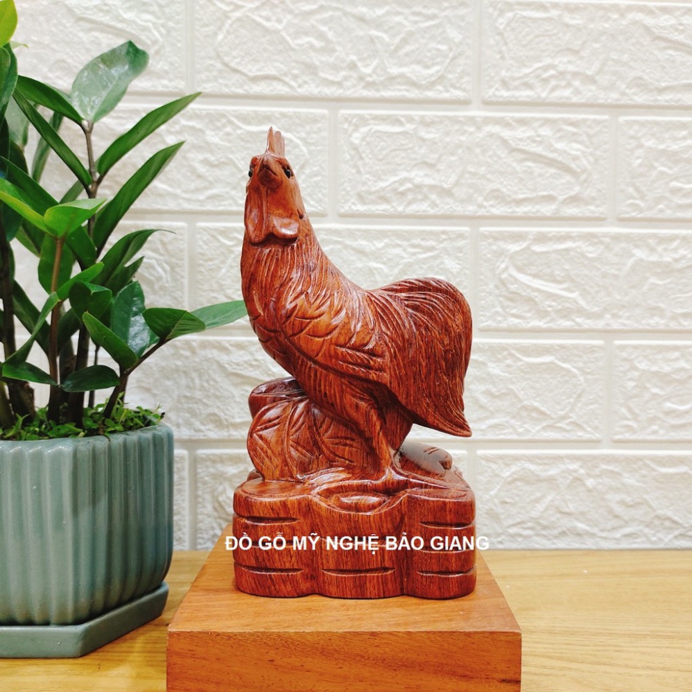 Tượng con gà gỗ hương cao 20 cm