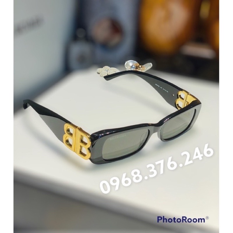 Kính chữ B BALENCIAGA màu đen logo vàng,kính thời trang nam nữ thiết kế phong cách Pháp hiện đại,trẻ trung,cá tính