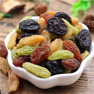 Nho Khô Tân Cương