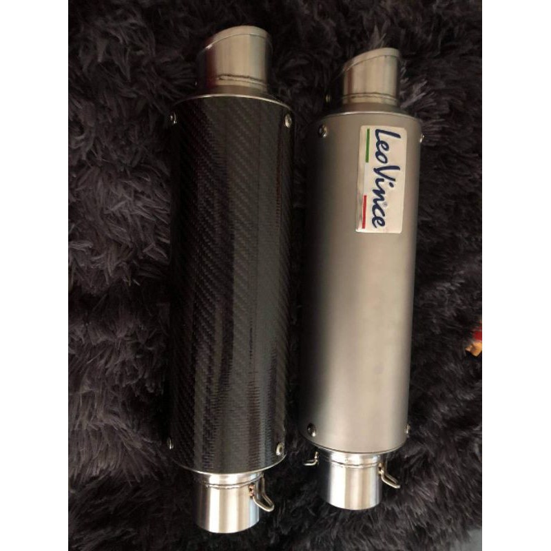 Lon pô Leovince full carbon có ống tiêu