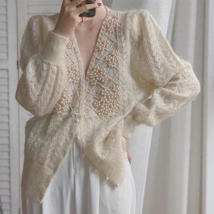 Áo Khoác Cardigan Dáng Rộng Mềm Mại Đính Ngọc Trai Thời Trang Thu Đông Cho Nữ