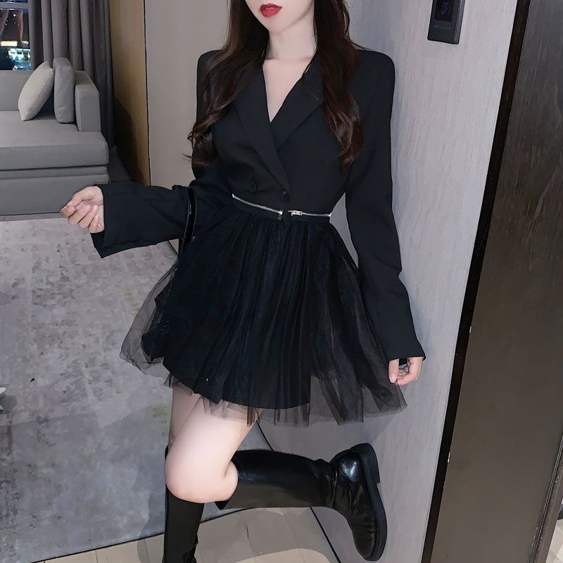 Đầm nữ màu đen phối lưới dáng ôm thời trang thu 2021