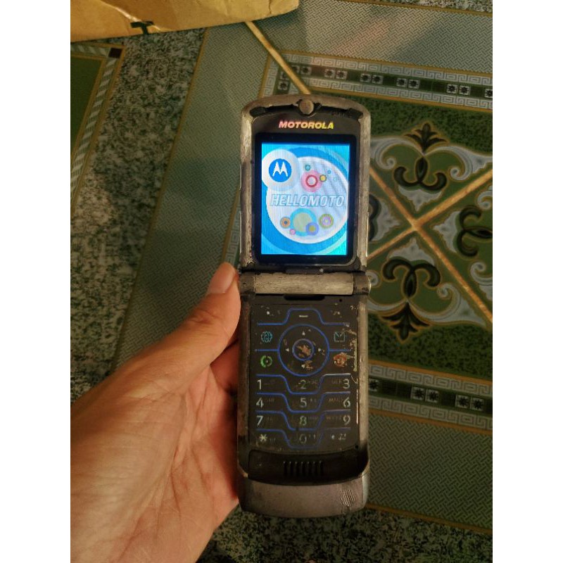 Điện thoại Motorola V3i Cũ nguyên zin tem | BigBuy360 - bigbuy360.vn