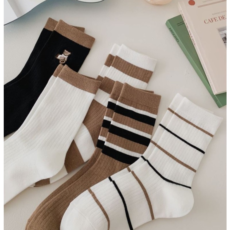 Vớ tất unisex cổ cao sọc trơn màu nâu kem đen Vintage