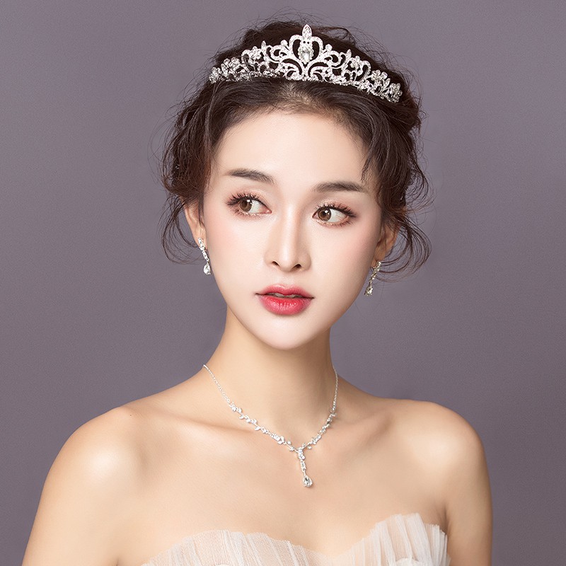 Vương miện đính đá pha lê thời trang dành cho cô dâu