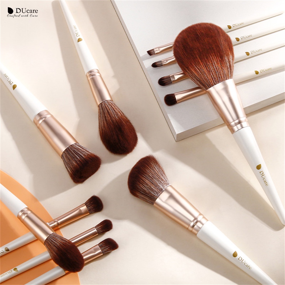 Set 12 Cọ Trang Điểm Chuyên Nghiệp DUcare Kèm Túi Đựng