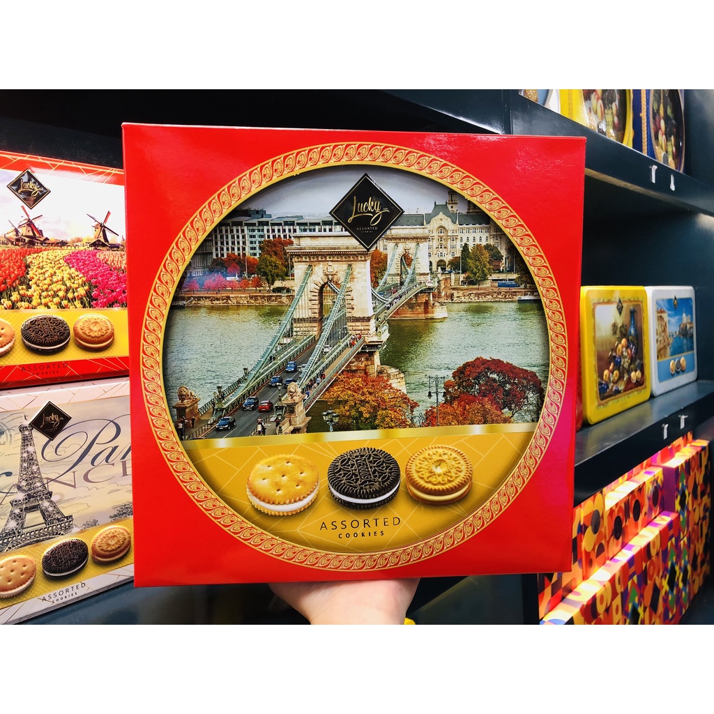 Bánh nhập khẩu thái lan Lucky Assorted tròn 310g