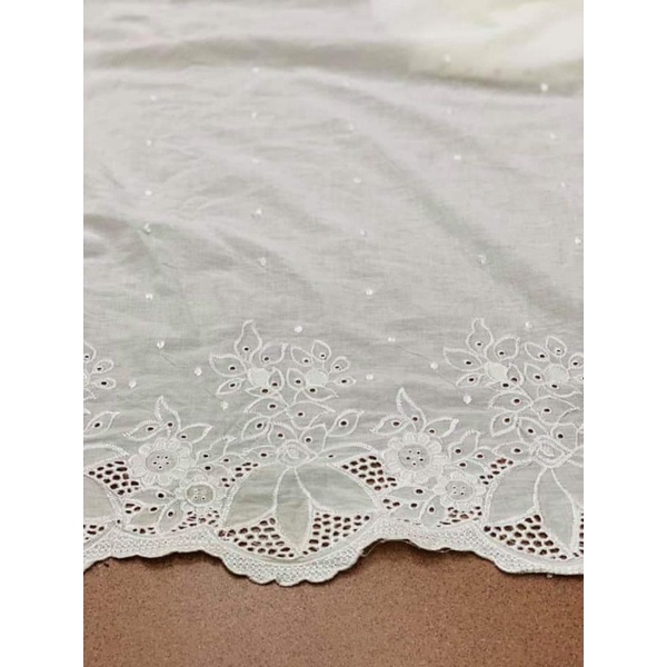 Vải thô boi thêu hoa