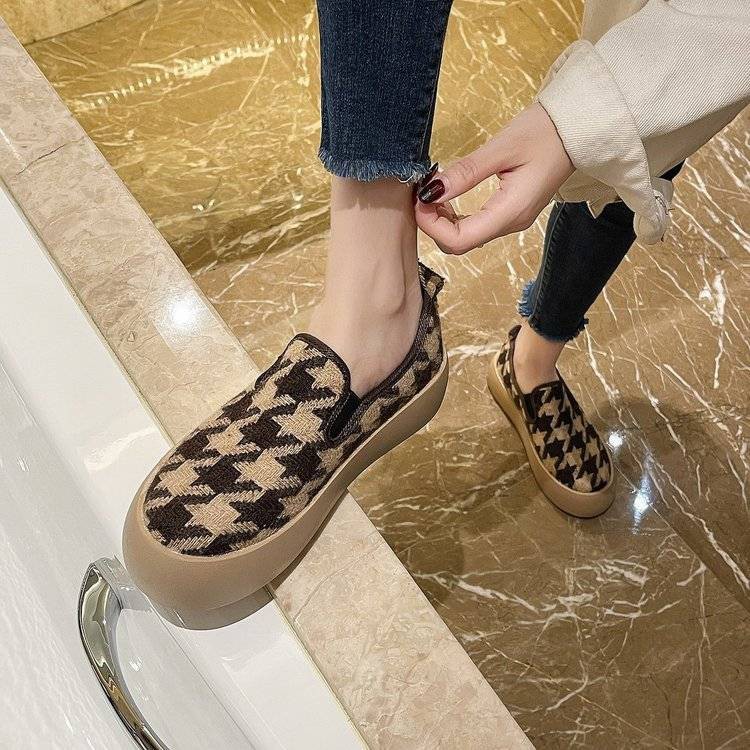 khuyến mãi đẹp2021 spring and autumn new thousand birds thick bottom shoes women s small fragrant wind music a foot la