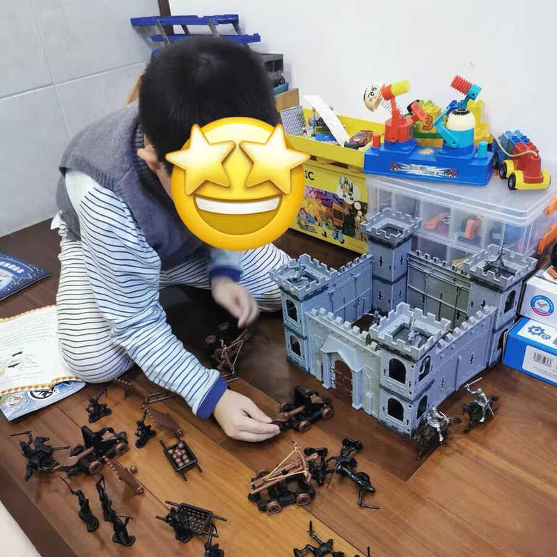 Mô hình lâu đài trung cổ dành cho trẻ em