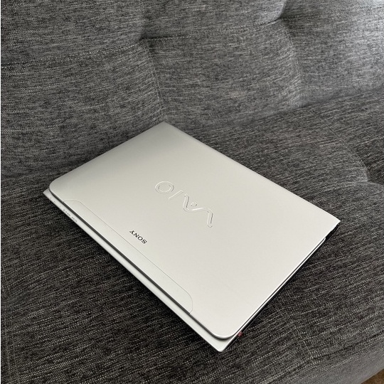 Laptop Sony Vaio SVE14-A Core i5 3230M/ Ram 8Gb/ SSD 512Gb/ màn hình cảm ứng đa nhiệm/ led phím .