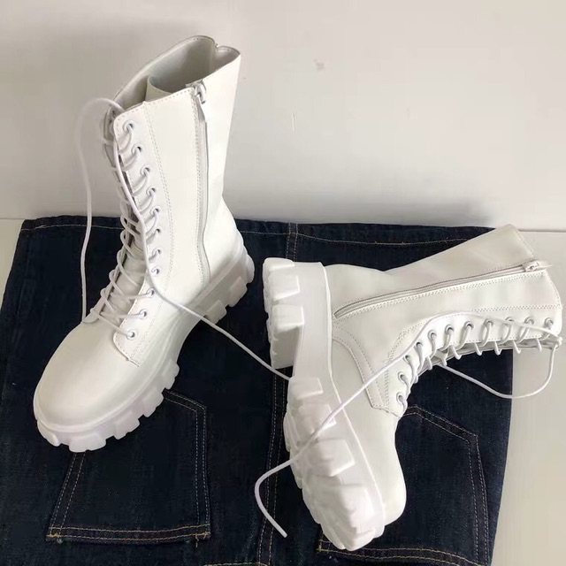 [ORDER] Boots nâng đế 5cm thân boots dài 20cm | Có hai màu Trắng/Đen | BigBuy360 - bigbuy360.vn