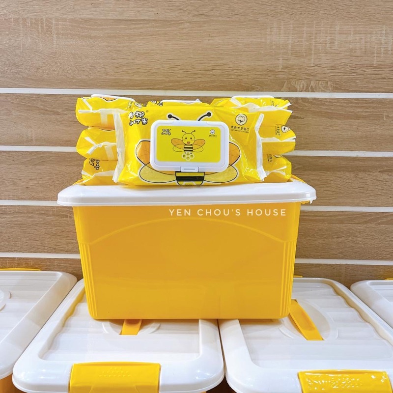 Khăn giấy ướt con Ong vàng 10 bịch tặng 1 thùng nhựa