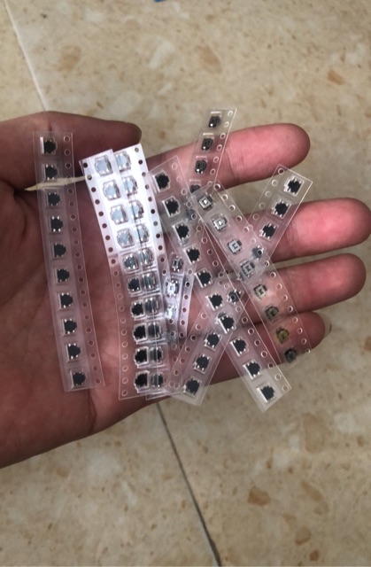 Công tác 4 chân nokia