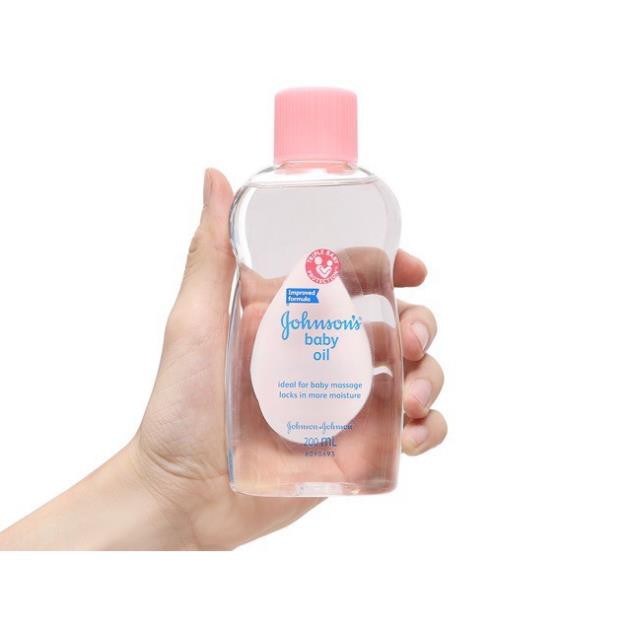 [HOT] Dầu massage dưỡng ẩm Johnson's Baby Oil 50ml & 200ml[Có quà tặng của shop kèm theo mỗi đơn hàng]