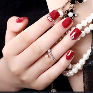 Bộ 24 móng tay giả đính đá kèm keo