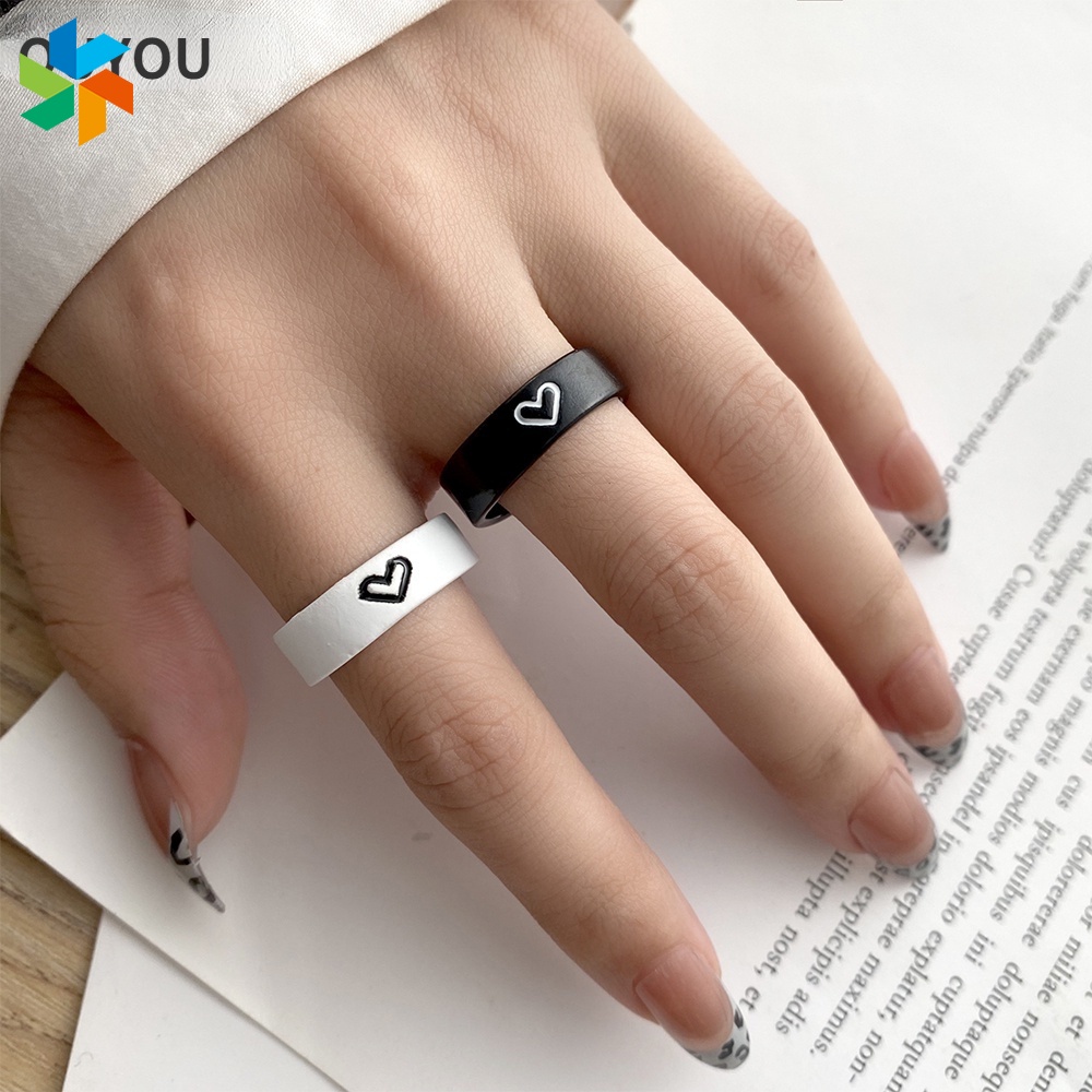 Set 2 Nhẫn Đôi Màu Trắng Đen Tương Phản Đơn Giản Cho Nữ Oyou JP6