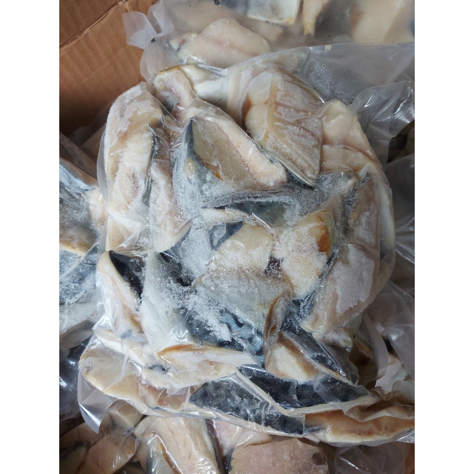 Vụn cá thu NHẬT1KG