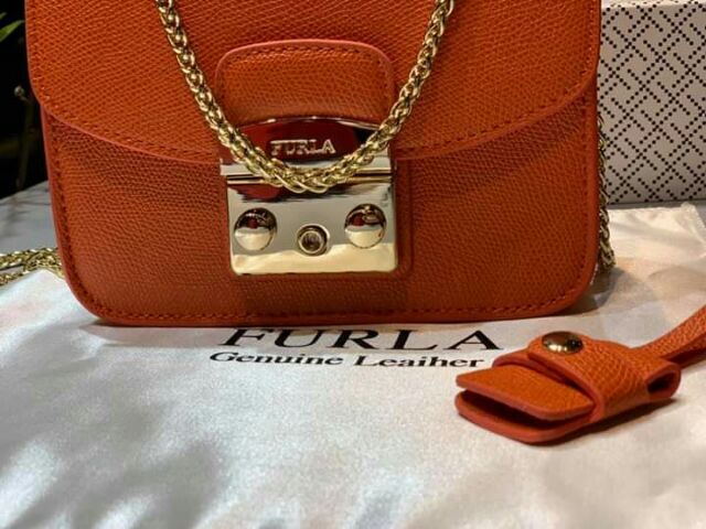 FULA SIÊU HOT Cập Bến Tiếp
❌Size: 18cm
Hàng vẫn gọi là xuất dư ấy a
Full box