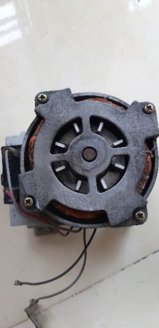 Motor giảm tốc AC 220v nhông sắt