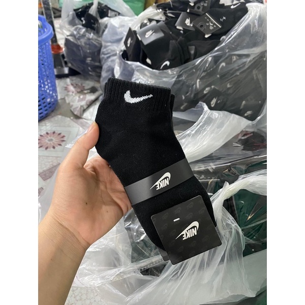 Hot - Tất Nike Vnxk theo chục giống nhau cho bé yêu từ 0-12 tuổi, tiện lợi