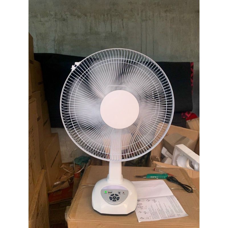 QUẠT TÍCH ĐIỆN CAO CẤP CÁNH 4 TẤC PIN 6H