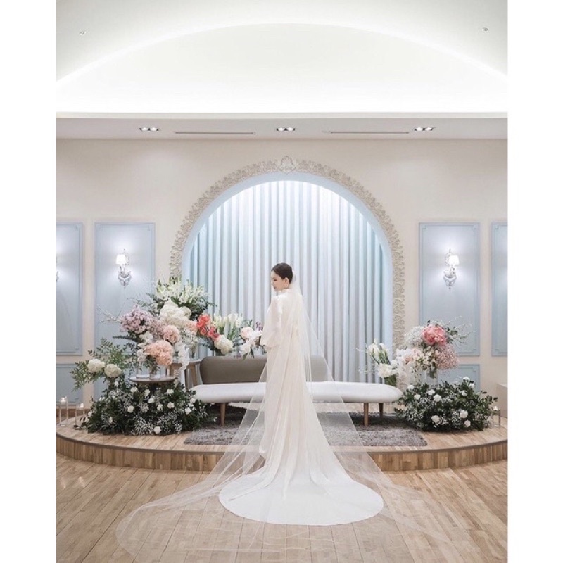 Váy cưới đuôi cá làm lễ đi bàn