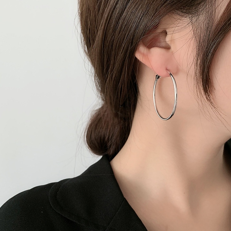 Khuyên Tai Tròn Lớn Thanh Lịch