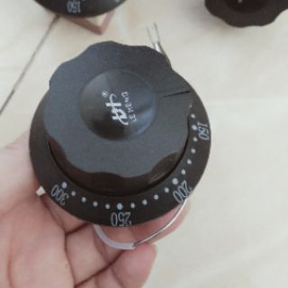 Núm nhiệt chỉnh nhiệt độ