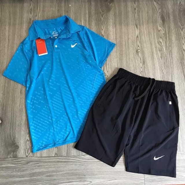 Bộ thể thao( c hạnh đỗ)