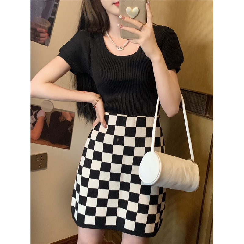 Áo Thun Tay Ngắn Màu Trơn Thiết Kế Đơn Giản Thời Trang