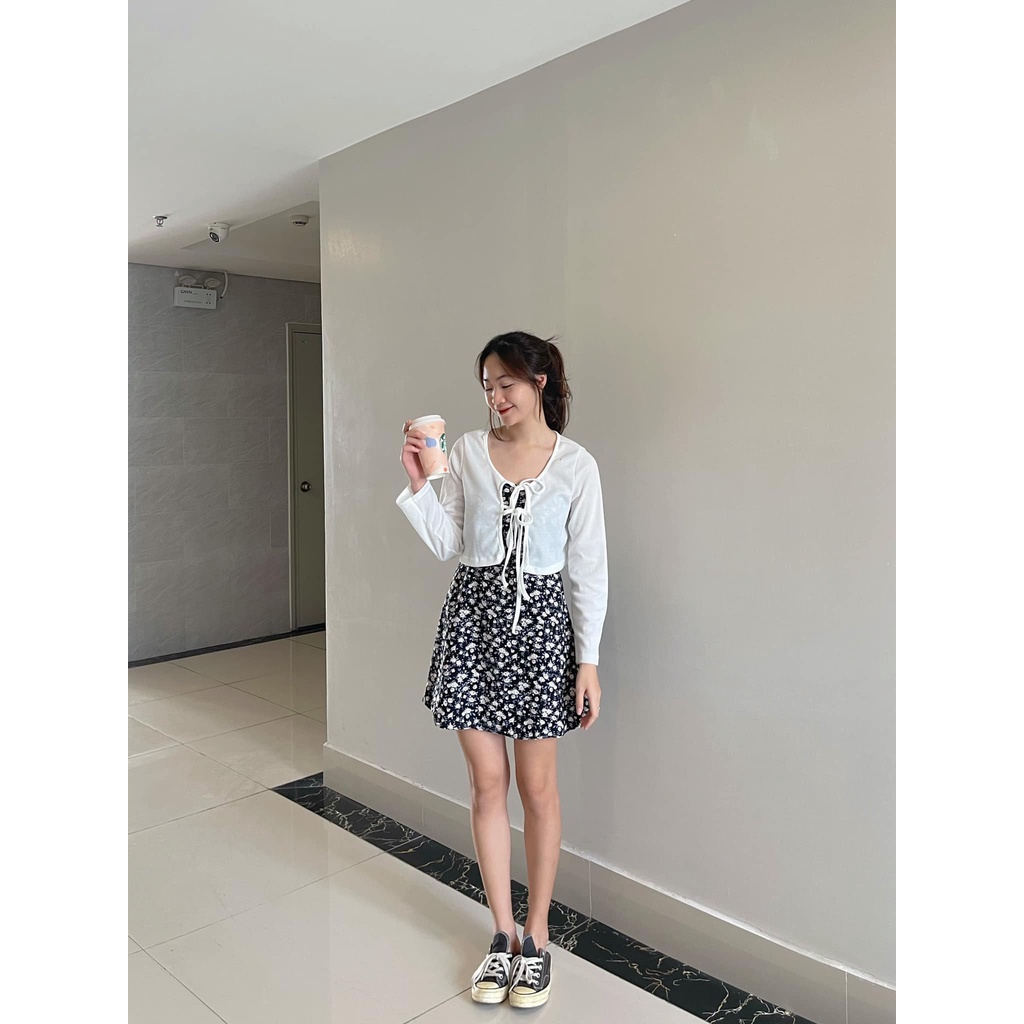 Set váy hai dây hoa nhí phối áo khoác cardigan buộc dây ngực (Có tách set)