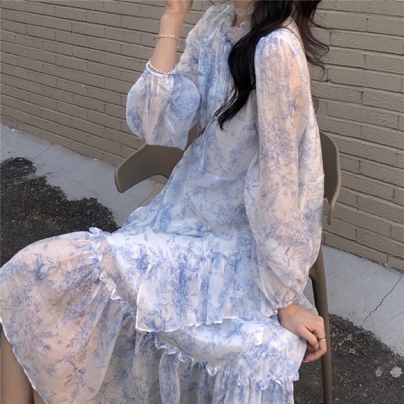 Váy trắng voan hoa nhí xanh da trời đuôi cá dáng dài Ulzzang