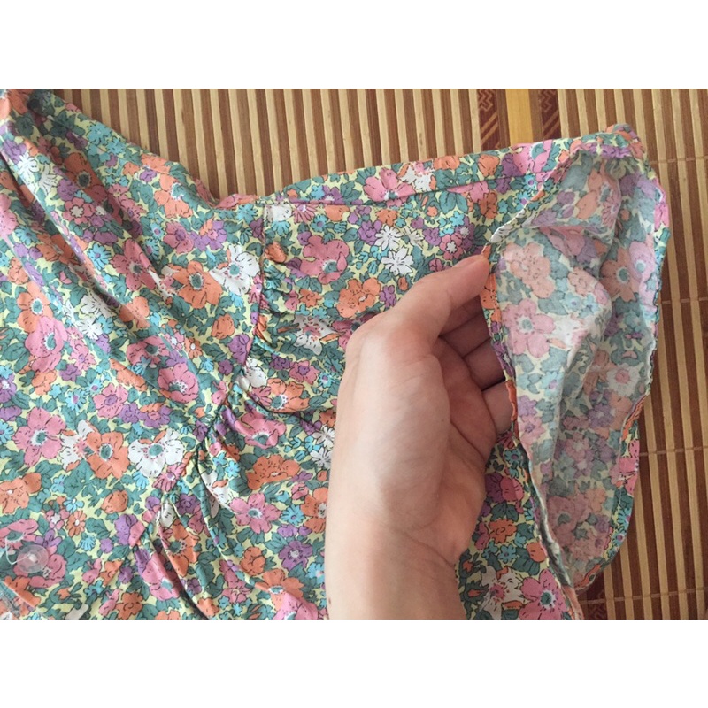 Áo hoa dáng peplum