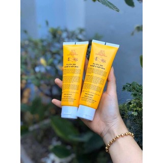 Sữa rửa mặt căng bóng, ngăn ngừa mụn nghệ và mật ong collagen x3- ĐÔNG ANH