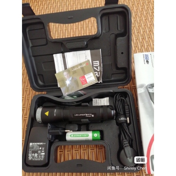ĐÈN PIN SIÊU SÁNG LEDLENSER M7R