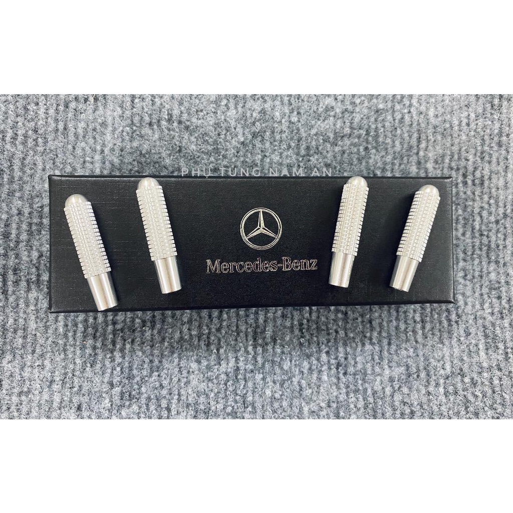 NÚM CHỐT CỬA  AMG XE MERCEDES