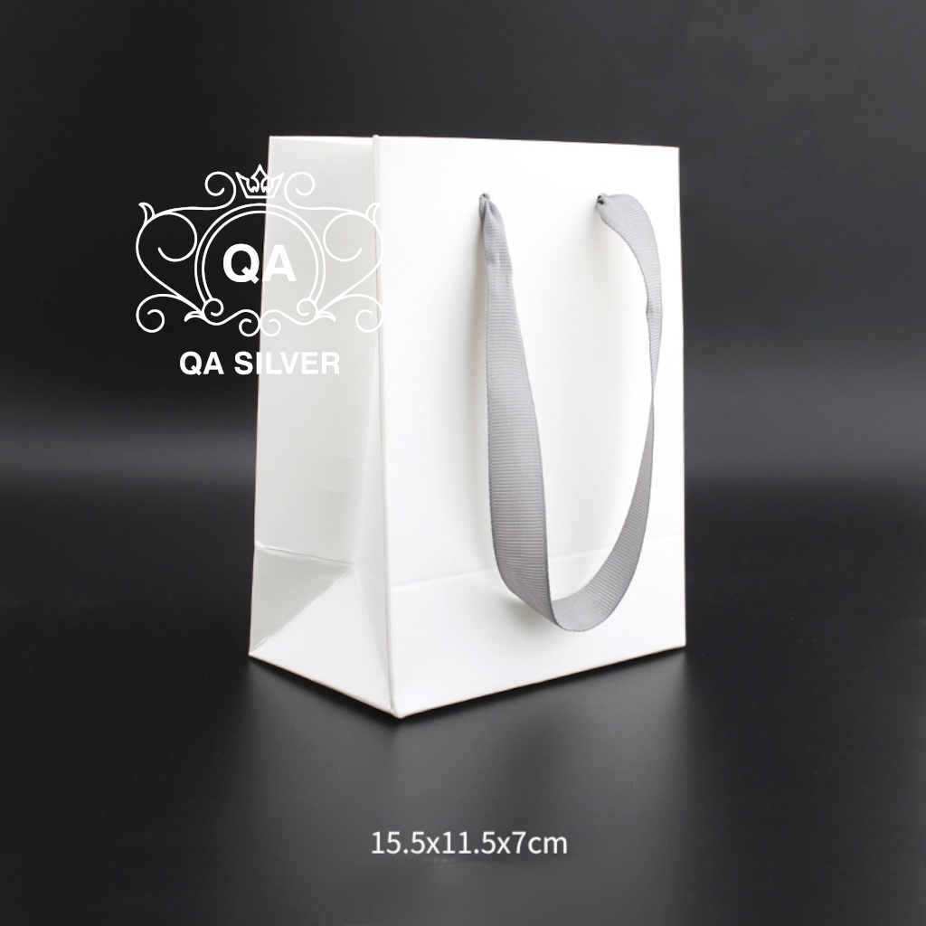 Túi đựng trang sức màu trắng nơ ghi tay cầm ruy băng quà tặng sinh nhật noel vuông chữ nhật QA SILVER AC200503