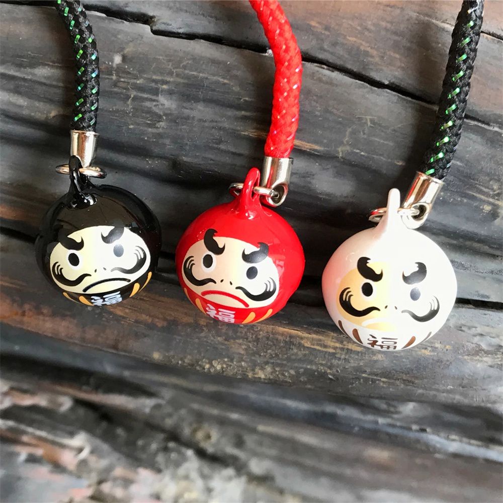 Móc khóa hình daruma gắn chuông nhiều màu xinh xắn