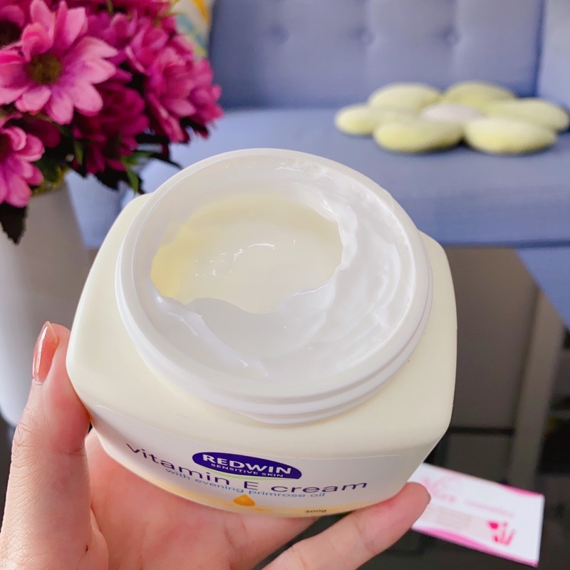 (Chuẩn Auth) Kem dưỡng Ẩm Mềm Mịn Redwin Vitamin E Cream 300g Úc