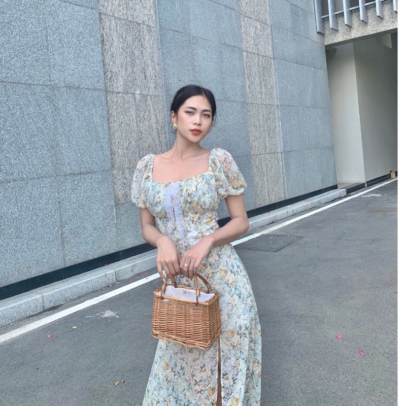 Đầm voan hoa thêu nhún ngực, xẻ tà, dáng xoè - AUDREY STUDIO | BigBuy360 - bigbuy360.vn